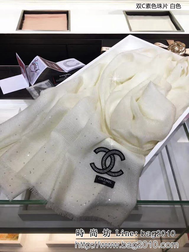 CHANEL香奈兒蓬鬆加厚款 雙C素色珠片羊絨長圍巾 LLWJ6049